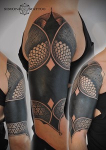 black-/ dotwork tattoo